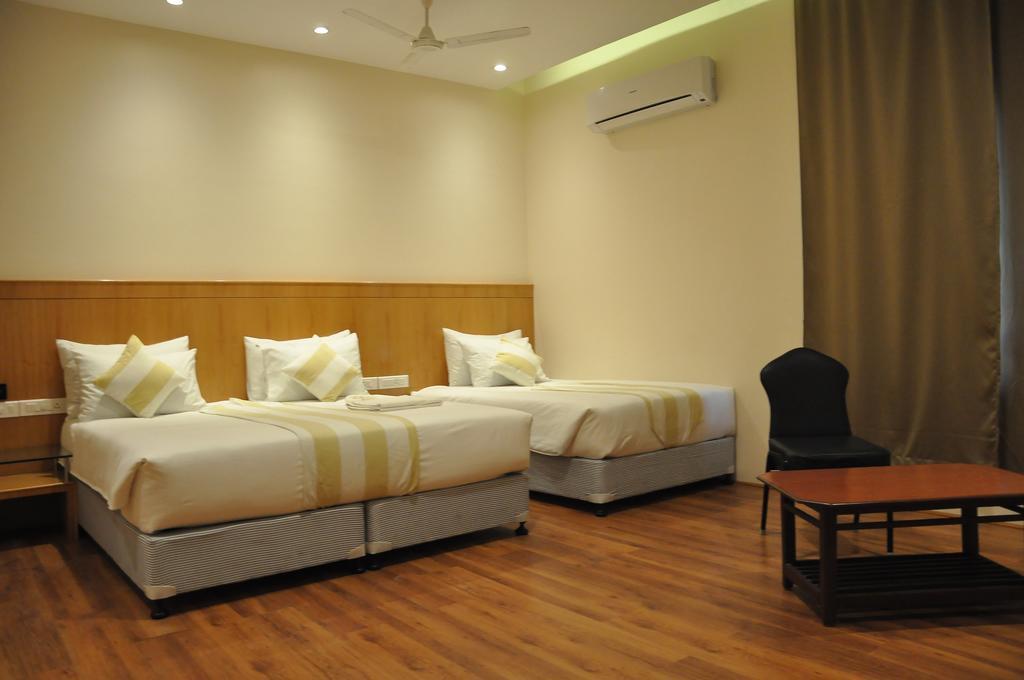 Vinnca Lrn Excellency Salem Room photo